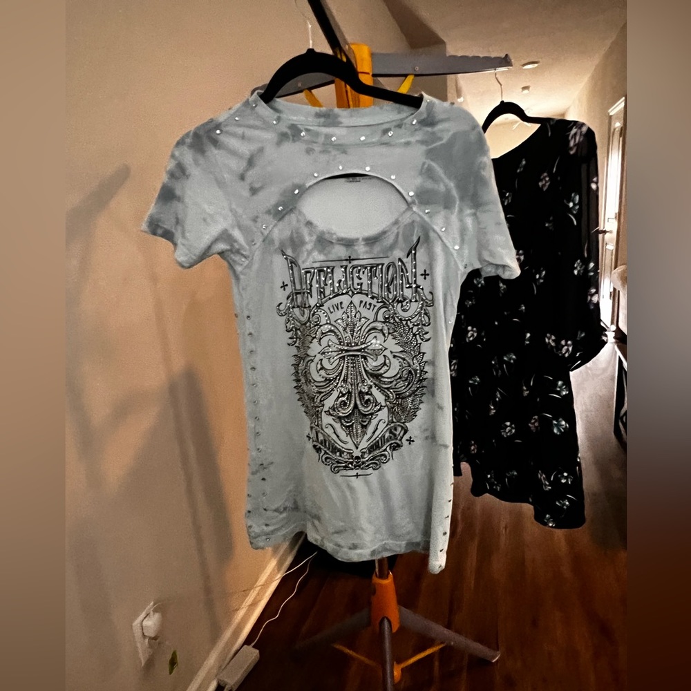 Brand new affliction top